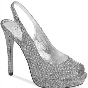 Adrianna Papell pumps